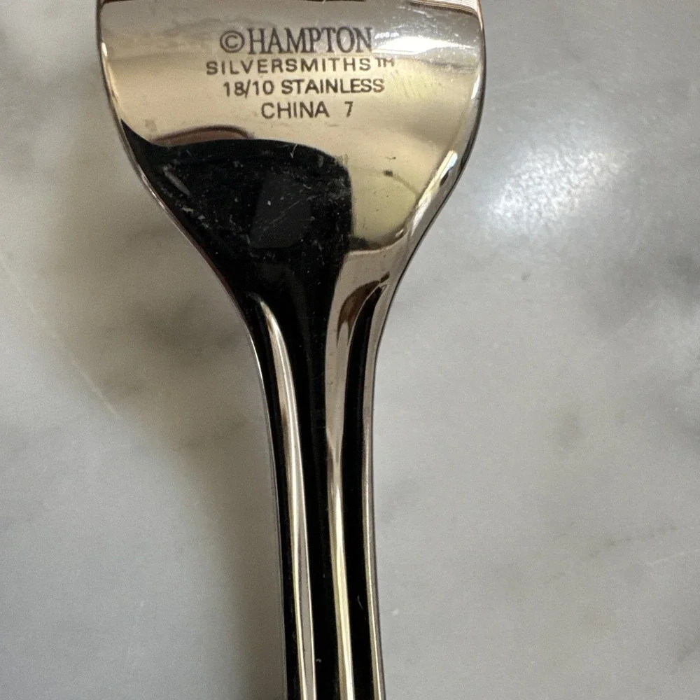 Elana by Hampton Silversmiths 18/10 Stainless Dinner/ Salad Forks Lot Of 6